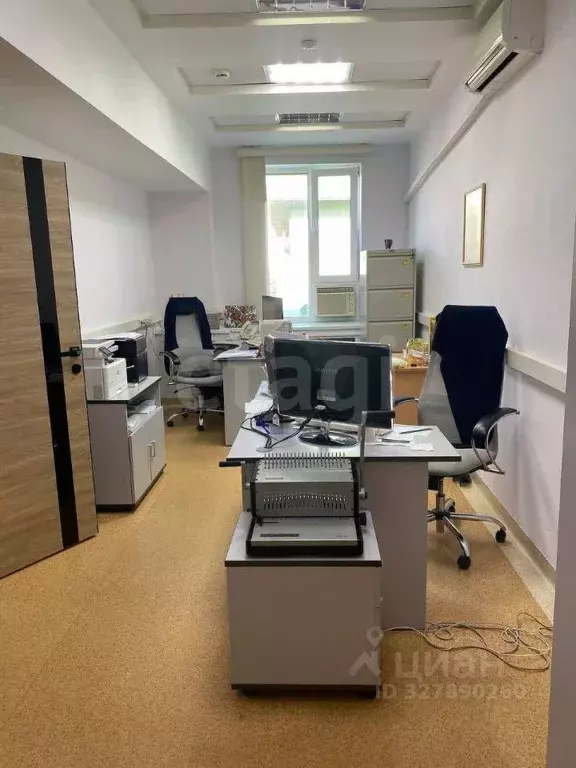 Офис в Тюменская область, Тюмень ул. 50 лет Октября, 6 (254 м) - Фото 1