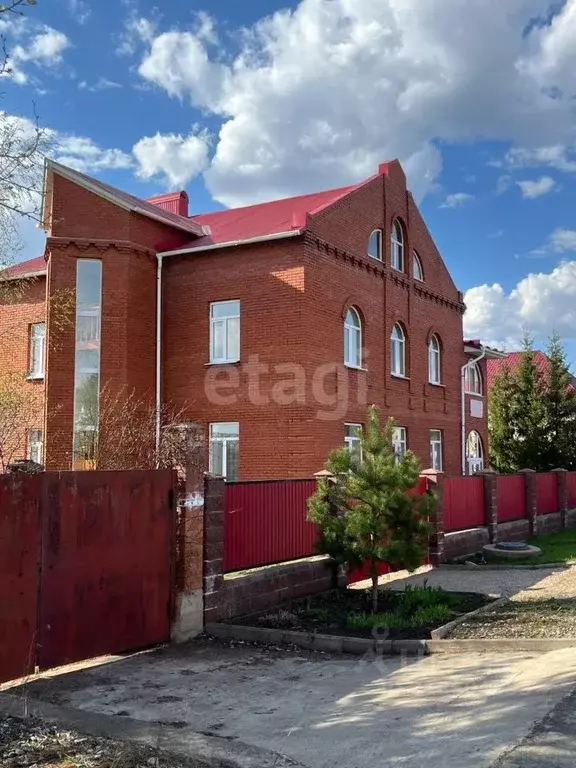 Дом в Башкортостан, Уфа ул. Майданная, 7 (454 м) - Фото 0