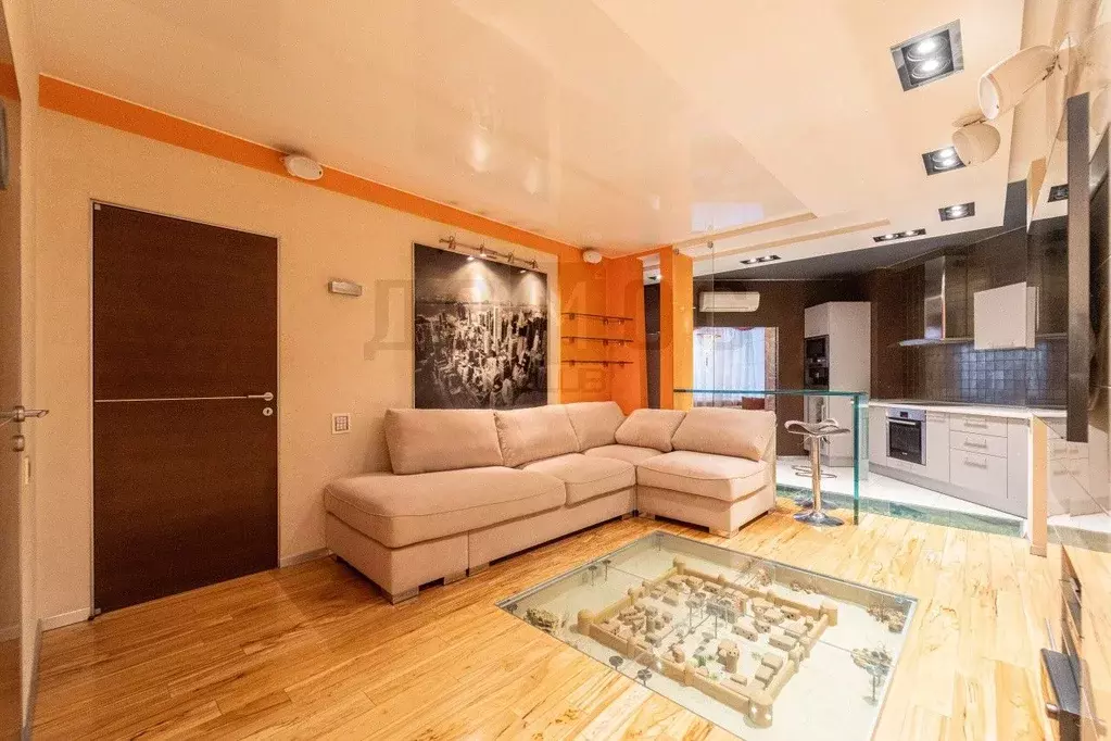 2-к кв. Свердловская область, Екатеринбург ул. Мамина-Сибиряка, 52 ... - Фото 1