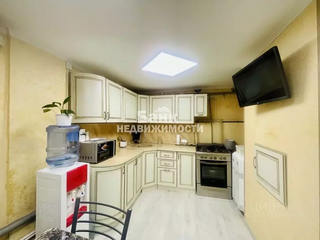 Дом в Саратовская область, Вольск ул. Чернышевского, 55 (89 м) - Фото 2