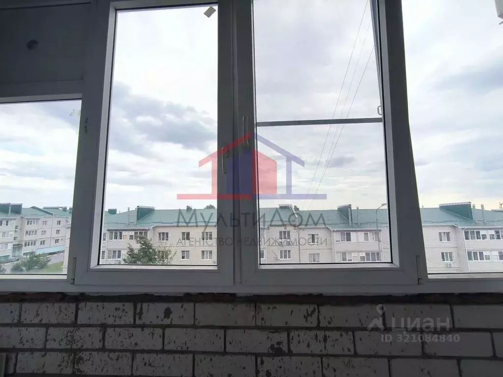1-к кв. Белгородская область, Губкин ул. Дзержинского, 115Б (40.5 м) - Фото 1