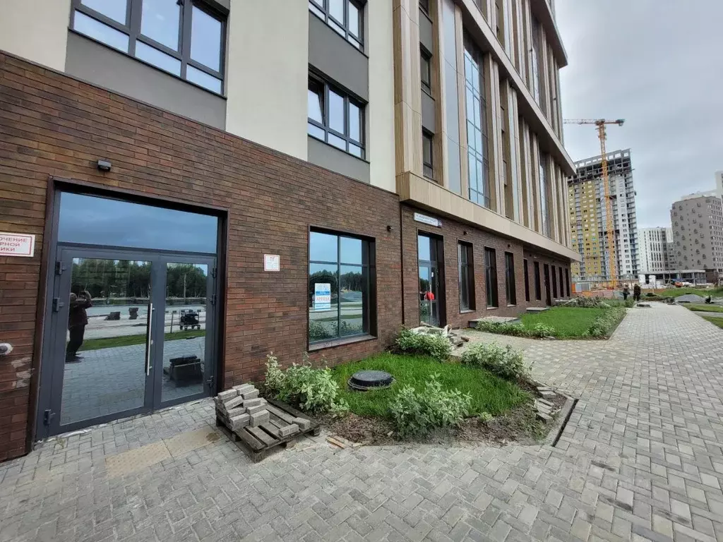 Торговая площадь в Свердловская область, Екатеринбург ул. Академика ... - Фото 1