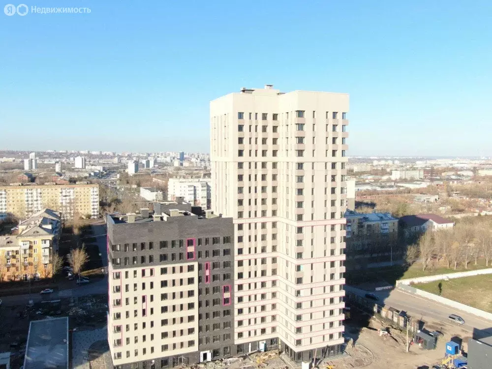 3-комнатная квартира: Красноярск, улица Александра Матросова, 30Г ... - Фото 0