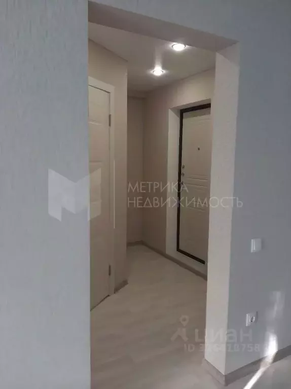 1-к кв. Тюменская область, Тюмень Микрорайон мыс, ул. Мусоргского, 38 ... - Фото 1