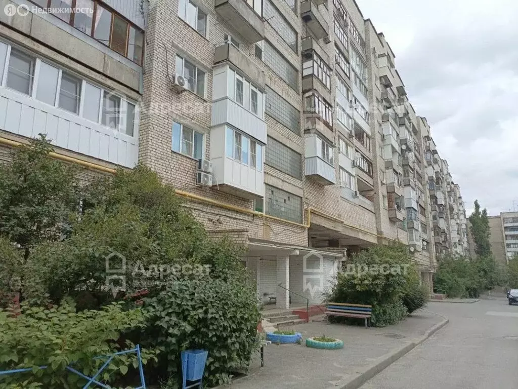3-комнатная квартира: Волгоград, улица Николая Отрады, 36 (70.5 м) - Фото 1