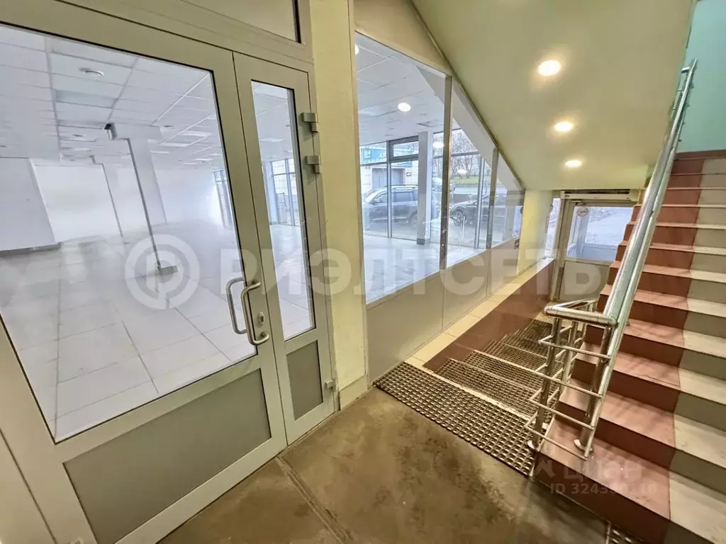 Помещение свободного назначения в Мурманская область, Мурманск ул. ... - Фото 2