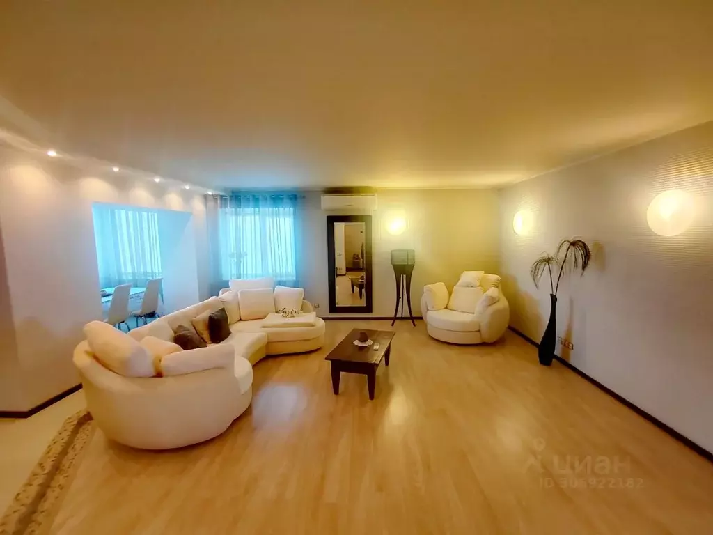 2-к кв. Саратовская область, Саратов Валовая ул., 30/32 (92.0 м) - Фото 2