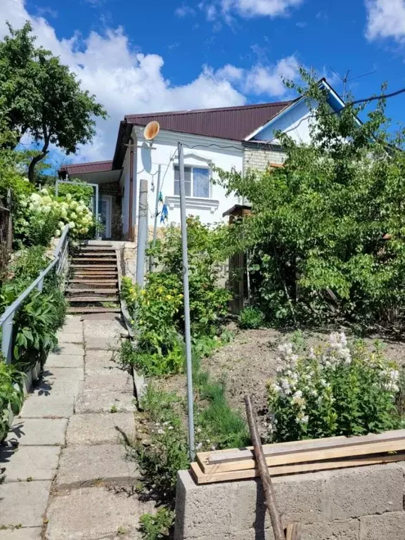 Дом в Саратовская область, Саратов ул. 1-я Аптечная, 40 (36 м) - Фото 1