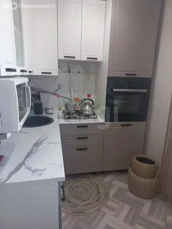 2-комнатная квартира: Заводоуковск, улица Свободы, 12 (51 м) - Фото 1