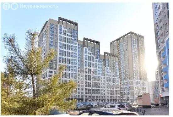 2-комнатная квартира: Екатеринбург, улица Краснолесья, 96 (52 м) - Фото 1
