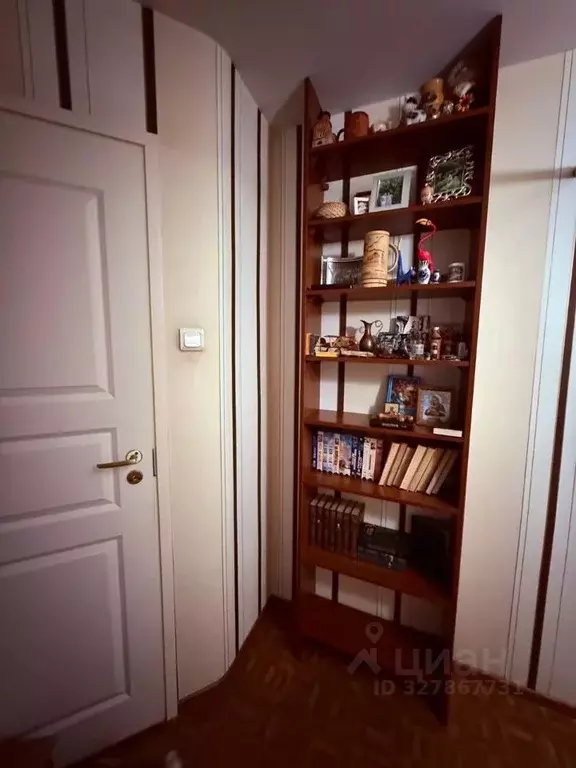 3-к кв. Тюменская область, Тюмень ул. Елизарова, 8 (63.2 м) - Фото 2