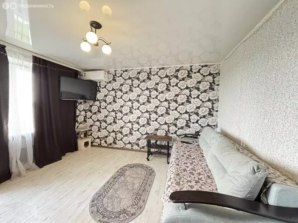 1-комнатная квартира: Миасс, площадь Революции, 1 (30 м) - Фото 0