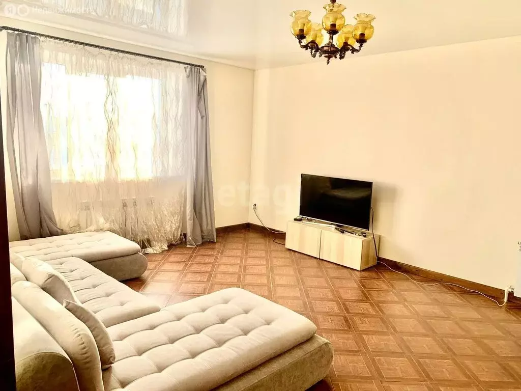 Дом в село Чесноковка, улица Чапаева (216 м) - Фото 1