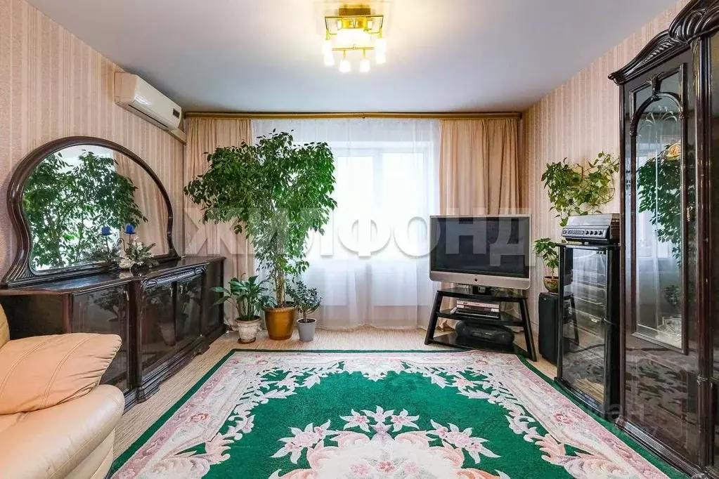 2-к кв. Новосибирская область, Новосибирск ул. Татьяны Снежиной, 48 ... - Фото 0