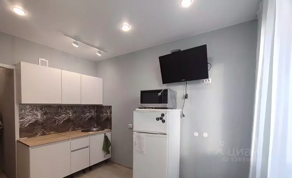 1-к кв. Тюменская область, Тюмень ул. Героев Космоса, 13 (39.0 м) - Фото 0