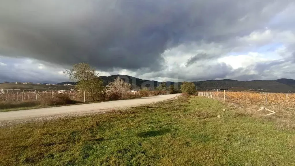 Участок в Крым, Судак муниципальный округ, с. Миндальное, Солнечная ... - Фото 0