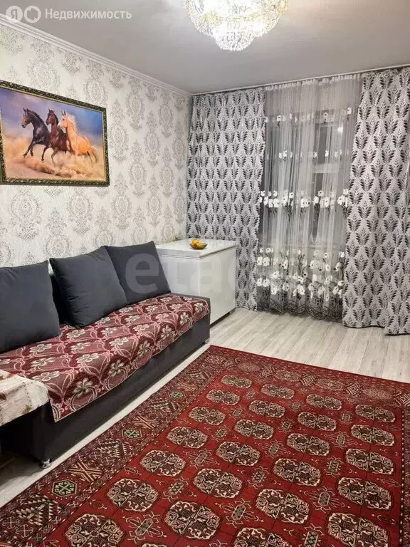 1-комнатная квартира: Омск, улица Арнольда Нейбута, 64 (29.6 м) - Фото 0