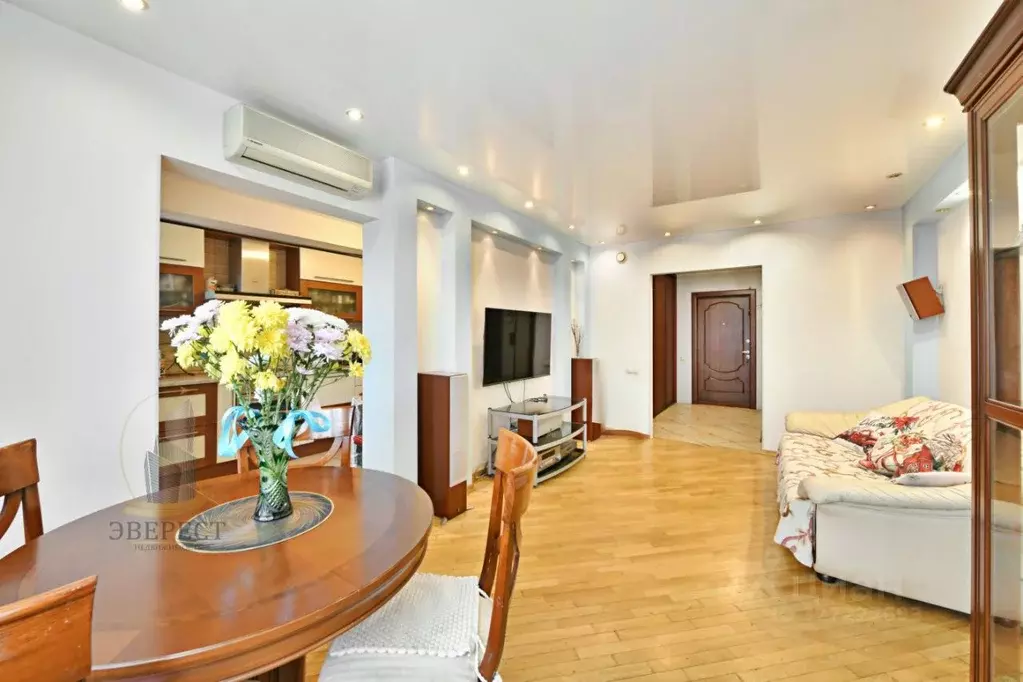 3-к кв. Москва ул. Большая Набережная, 19к2 (90.0 м) - Фото 2