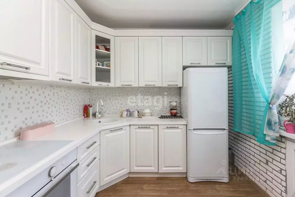 4-к кв. Тюменская область, Тюмень Антипино мкр, ул. Александра ... - Фото 1