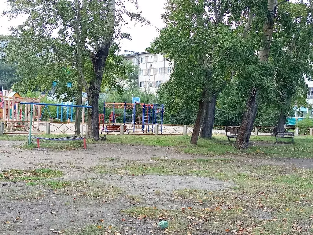 2-комнатная квартира: Саяногорск, микрорайон Заводской, 4 (44.5 м) - Фото 1