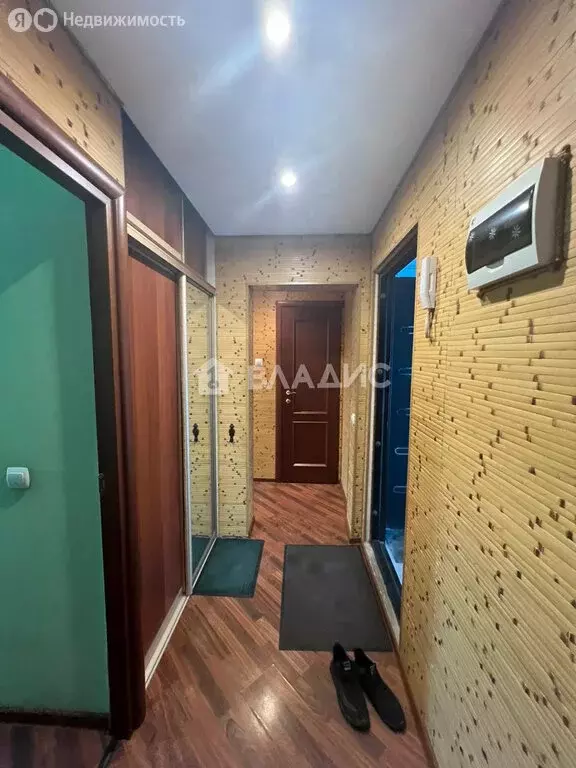3-комнатная квартира: Свободный, улица Кирова, 95 (98.3 м) - Фото 0
