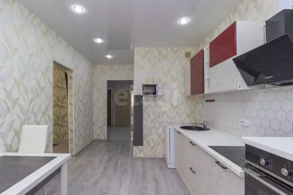 3-к кв. Омская область, Омский район, пос. Ростовка ул. Михаила ... - Фото 1