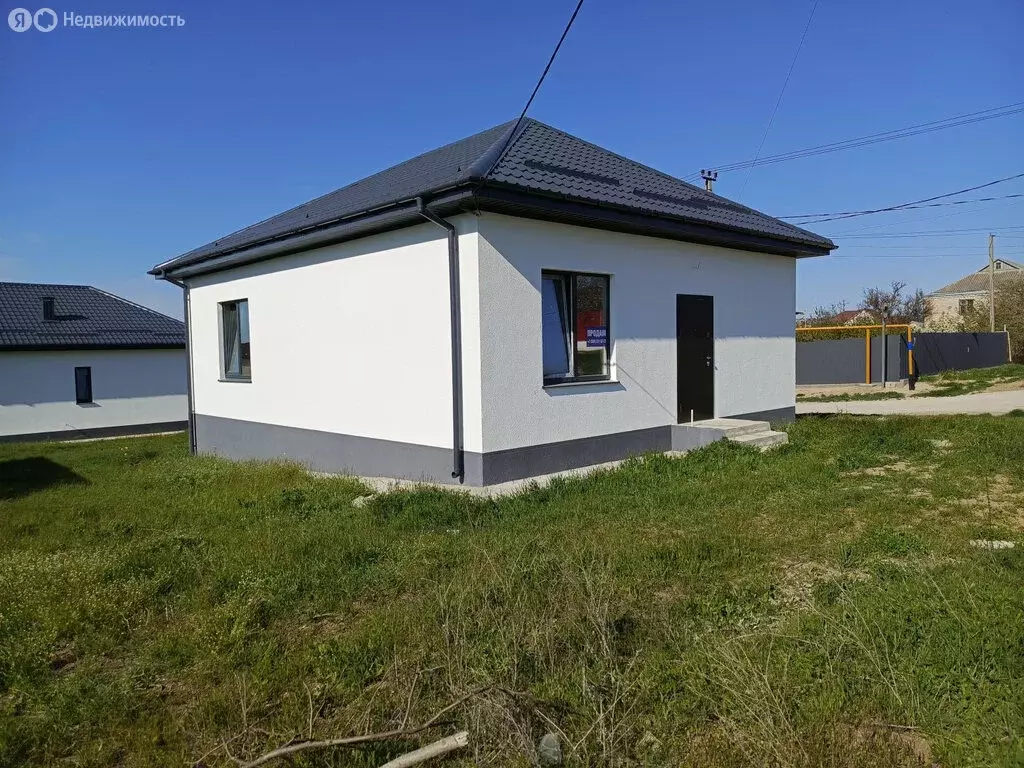 Дом в станица Раевская, Красная улица, 90 (90 м) - Фото 1