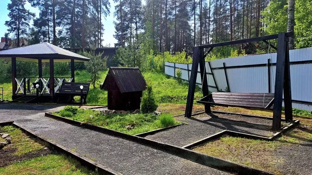 Дом в Карелия, Прионежский район, Шуйское с/пос, д. Косалма, Турбаза ... - Фото 1