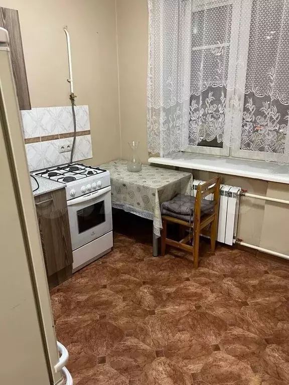 2-к. квартира, 55 м, 2/5 эт. - Фото 0