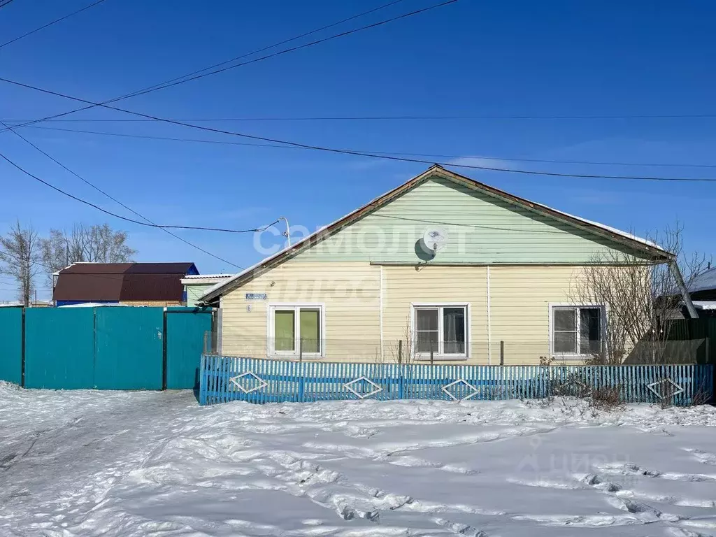 Дом в Иркутская область, Эхирит-Булагатский район, пос. Усть-Ордынский ... - Фото 1