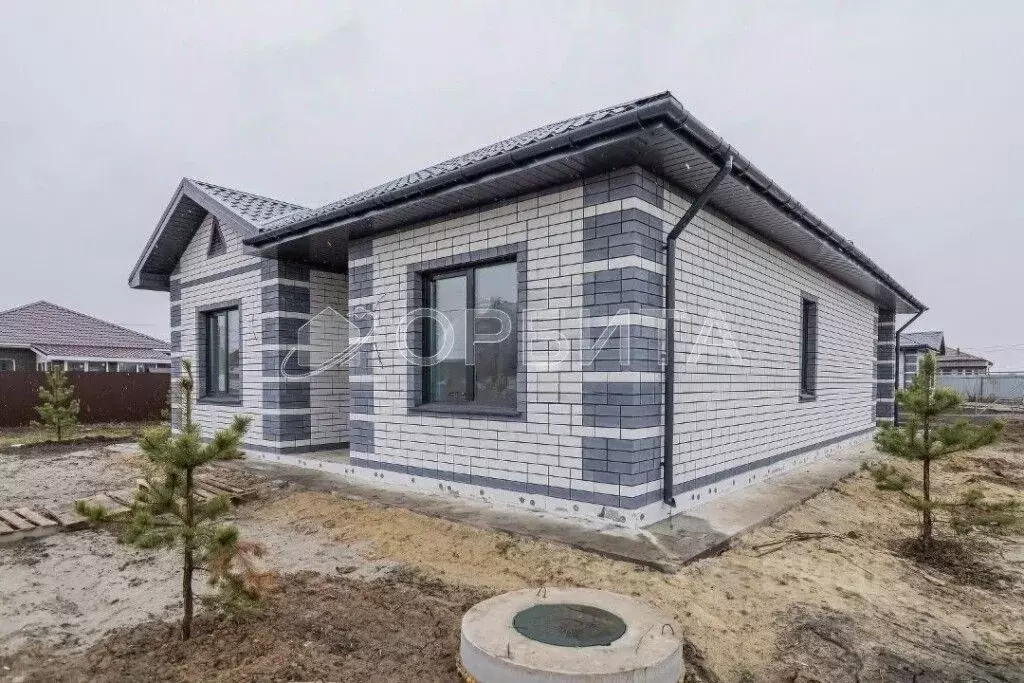 Дом в Тюменская область, Тюменский район, д. Ушакова  (97 м) - Фото 0