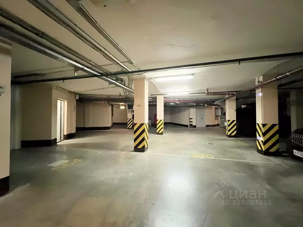 Гараж в Москва просп. Маршала Жукова, 78 (18 м) - Фото 1