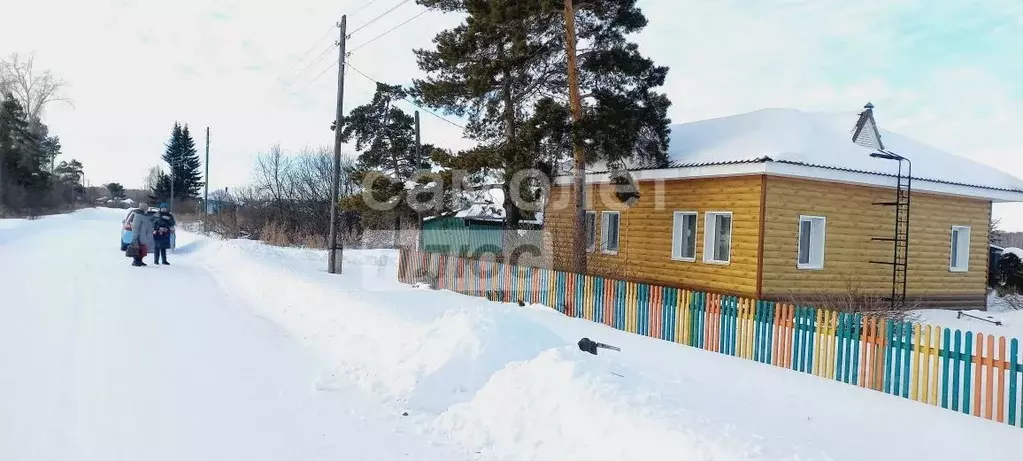 Дом в Омская область, Колосовский район, д. Александровка Центральная ... - Фото 1