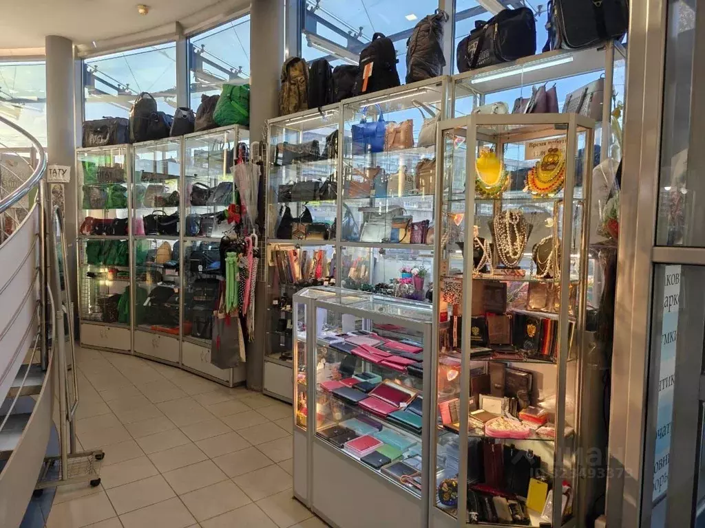 Торговая площадь в Санкт-Петербург Бухарестская ул., 74к3 (7 м) - Фото 1