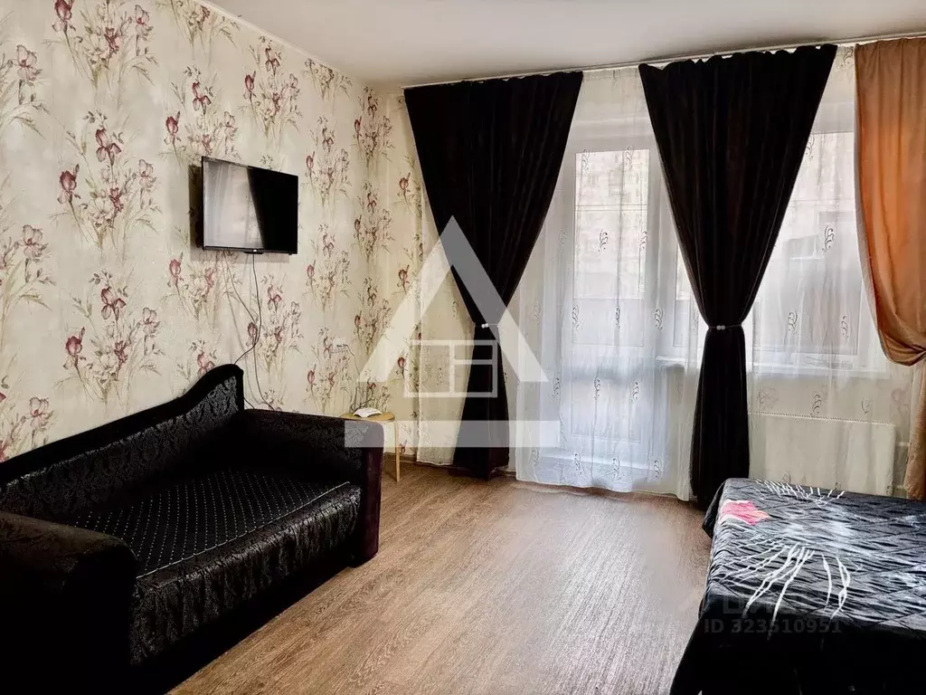 1-к кв. Челябинская область, Челябинск ул. Гюго, 1 (41.0 м) - Фото 1