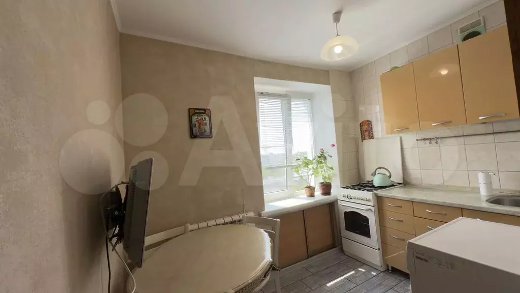 3-к. квартира, 58 м, 9/9 эт. - Фото 0