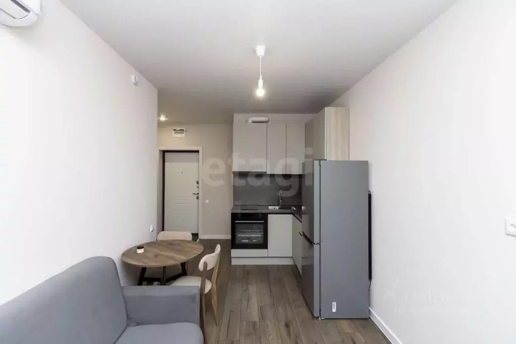 1-к кв. Тюменская область, Тюмень Новгородская ул., 20 (32.3 м) - Фото 1