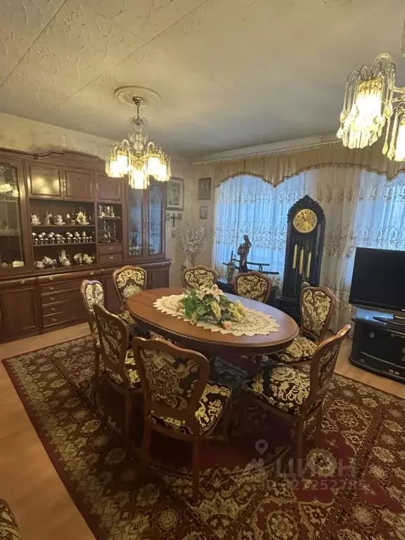 3-к кв. Омская область, Омск ул. Рождественского, 9/1 (85.0 м) - Фото 2