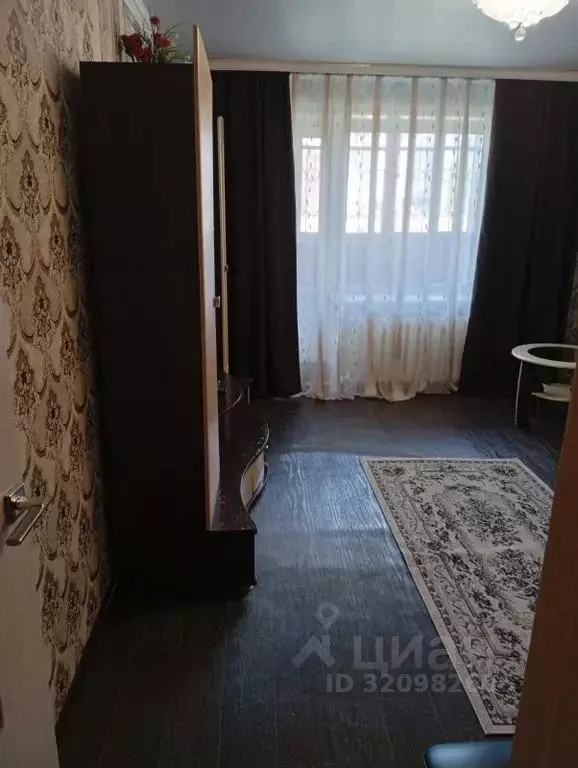 2-к кв. Иркутская область, Усть-Кут ул. Кирова, 28к2 (62.0 м) - Фото 0