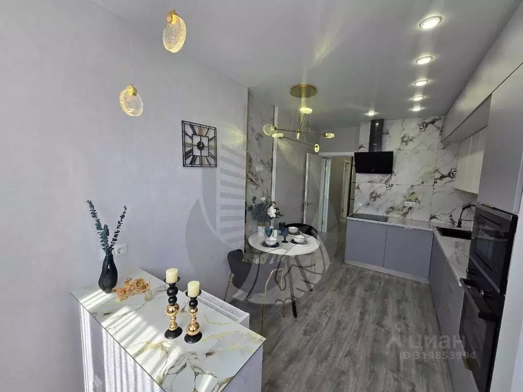 Квартира, 3 комнаты, 55 м - Фото 0