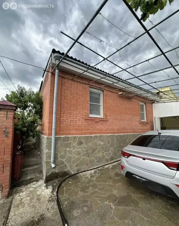 Дом в Аксай, улица Демьяна Бедного, 29 (50 м) - Фото 1