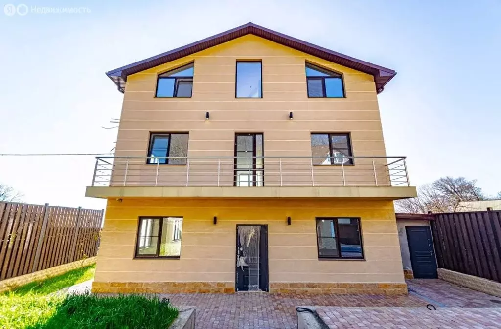 Дом в Сочи, микрорайон КСМ, улица Труда, 33/2 (220 м) - Фото 1