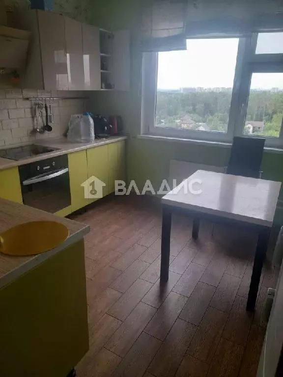 Продается 3-комнатная квартира - Фото 1