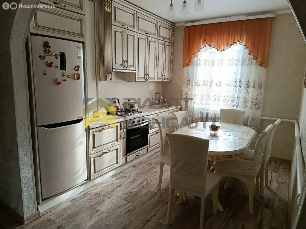 Дом в село Цветнополье, Северная улица, 72 (70 м) - Фото 1
