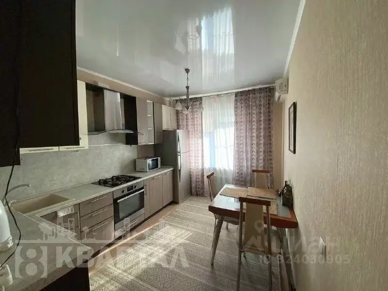 2-к кв. Краснодарский край, Новороссийск 15-й мкр,  (65.0 м) - Фото 1