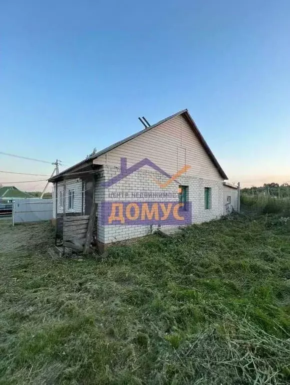 Дом в Белгородская область, Прохоровский район, с. Журавка-Первая ул. ... - Фото 1