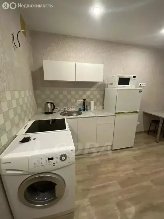 Квартира-студия: Тюмень, улица 30 лет Победы, 76 (16 м) - Фото 2