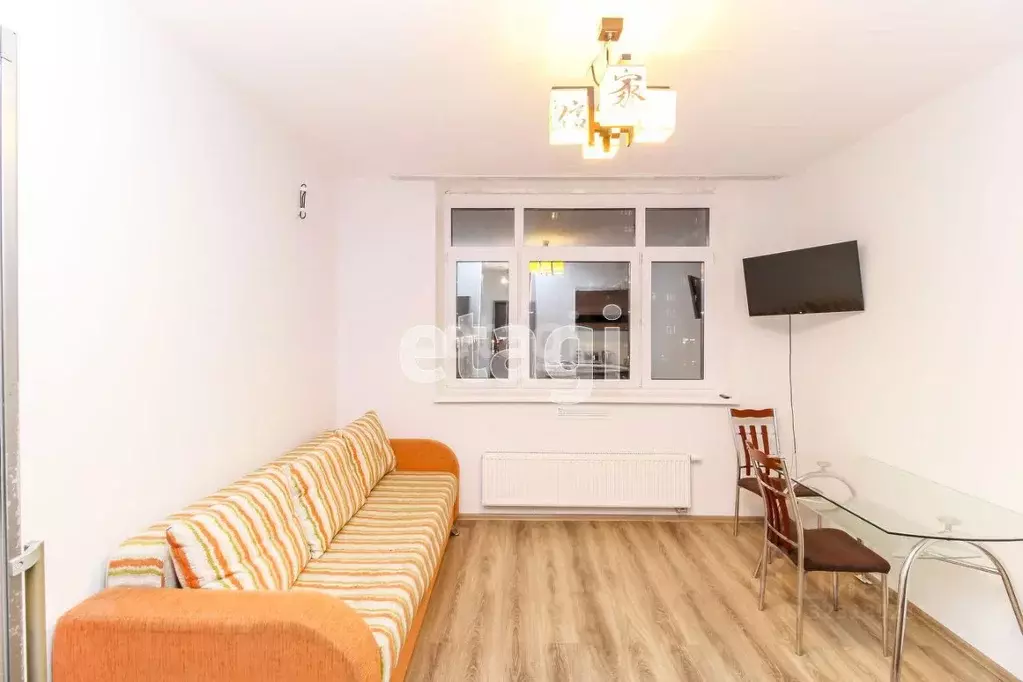 Студия Тюменская область, Тюмень ул. Тимофея Чаркова, 83 (20.3 м) - Фото 1