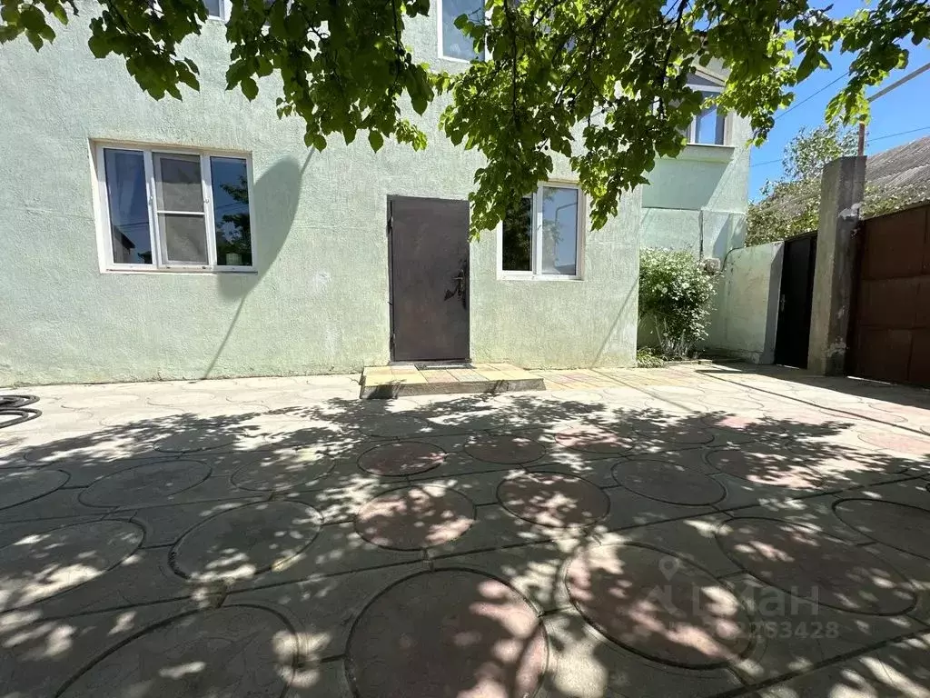 Дом в Дагестан, Каспийск Дружба СНТ, ул. Вишневая, 12 (100 м) - Фото 0