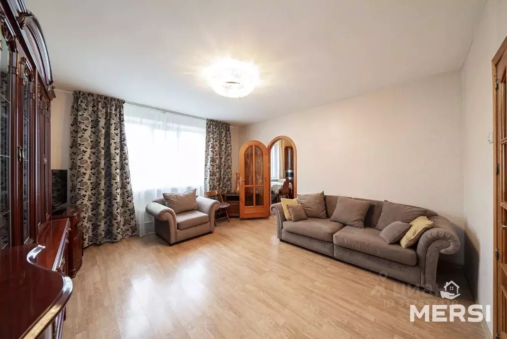 3-к кв. Москва Рублевское ш., 18К1 (80.0 м) - Фото 0
